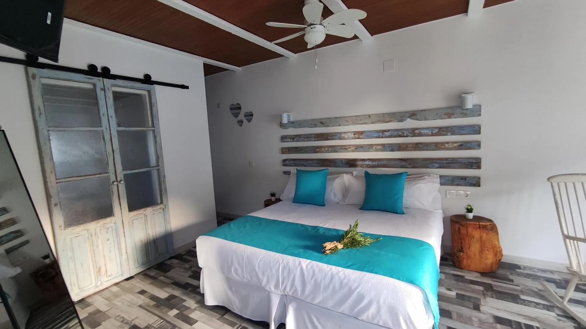 Bed & Breakfast La Gueena Vida Algodonales