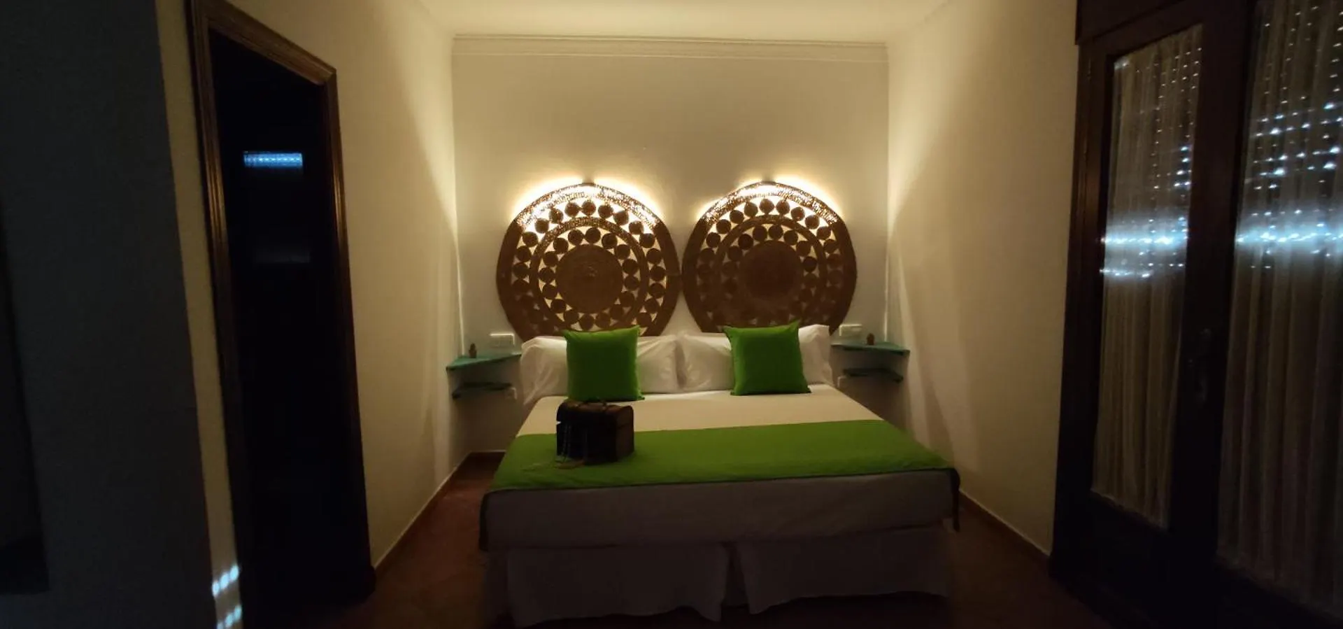 La Gueena Vida Algodonales Bed & Breakfast